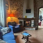 La Petite Ecole De La Baie Tatil Evi Pontorson